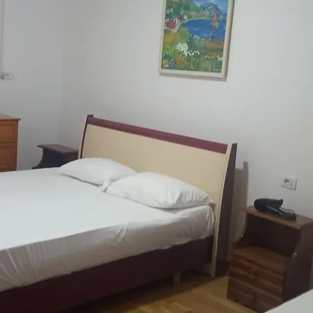 Himara Apartments * Himarë