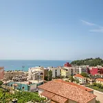 아파트 Himara Apartments *