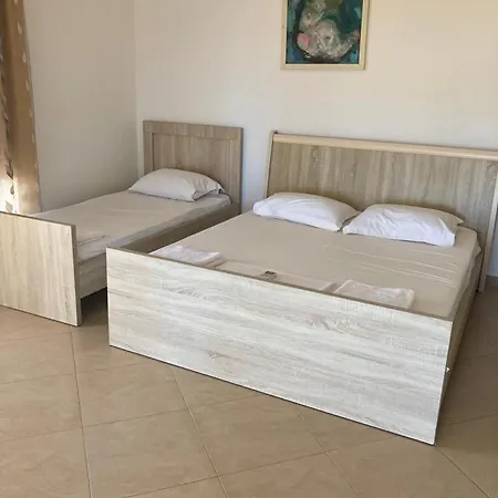 Himara Apartments 히마레