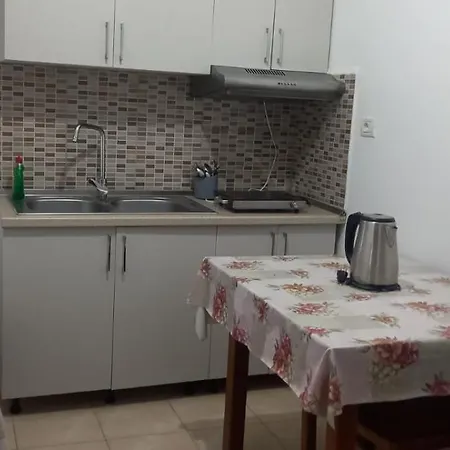 아파트 Himara Apartments *