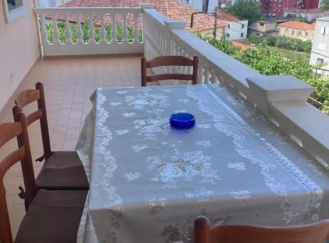 شقة Himara Apartments *